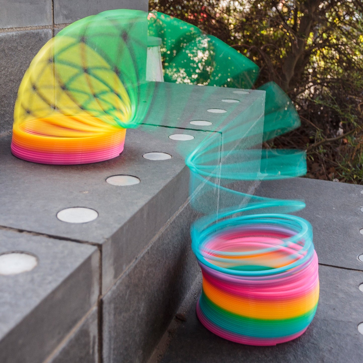GIANT RAINBOW SPRINGY