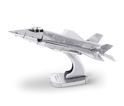 MetalEarth Aviation: F-35A LIGHTNING II (Boeing) 7.8x5.5x4.3cm, maquette 3D en métal avec 1 feuille, sur carte 12x17cm, 14+