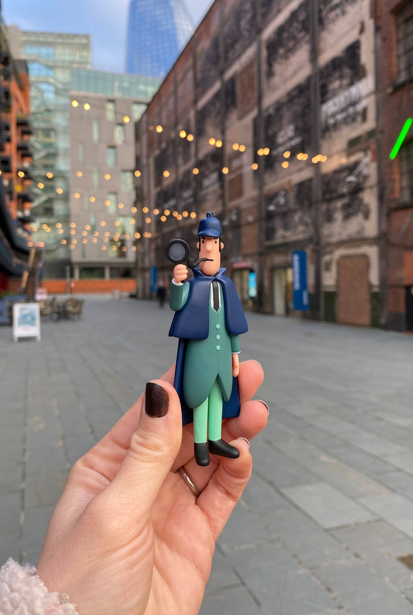 Sherlock - Londense verzamelbeeldje voor liefhebbers van literatuur en boeken.