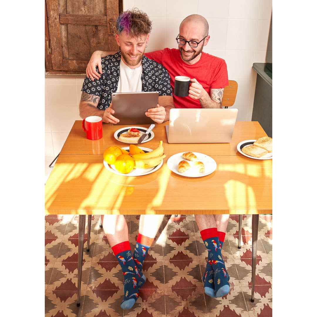 "LOROS" Parrot Socks