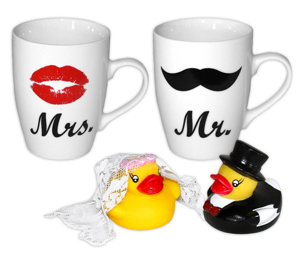 Set of 2 Mr. & Mrs. cups and bath ducks