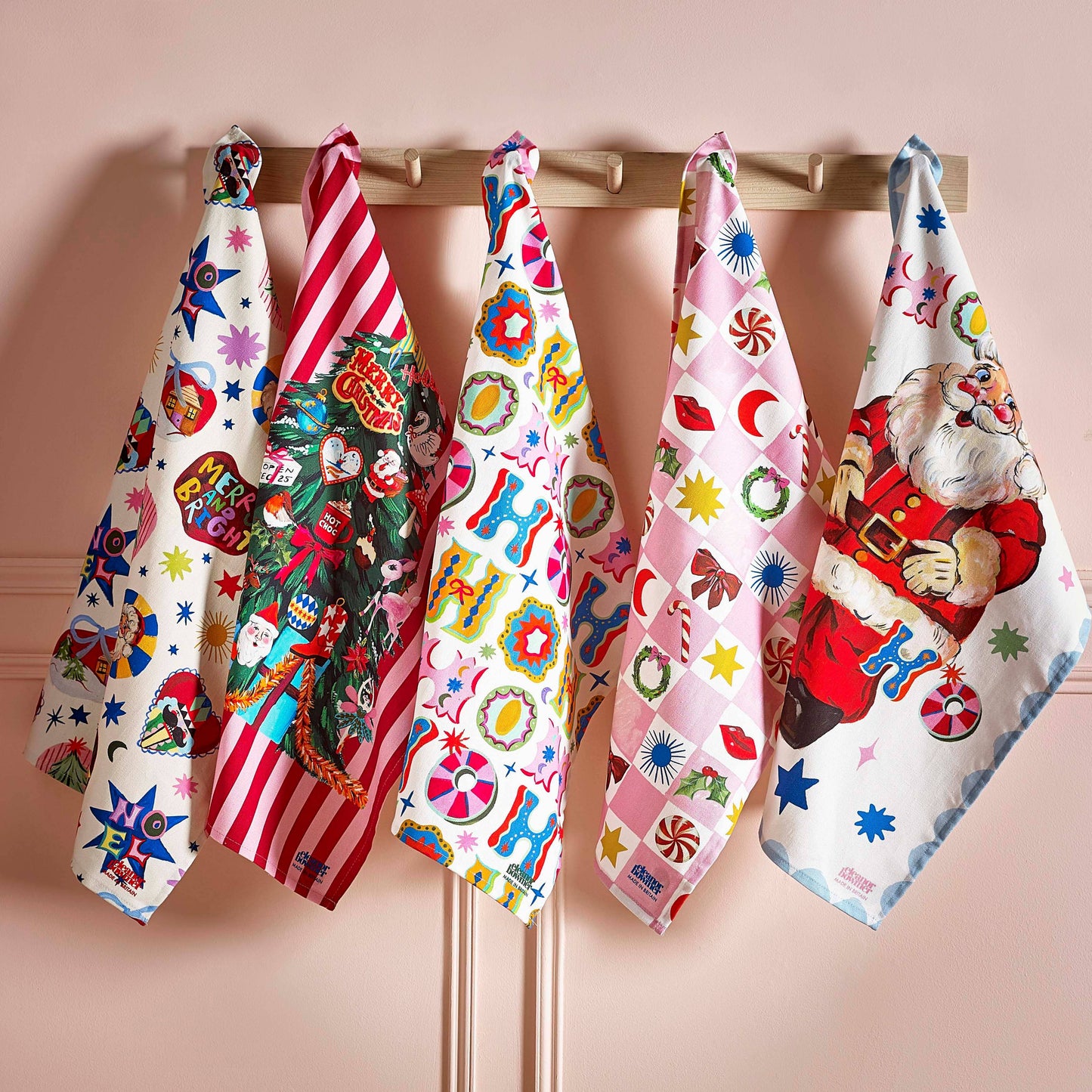 Kissmas checkered tea towel