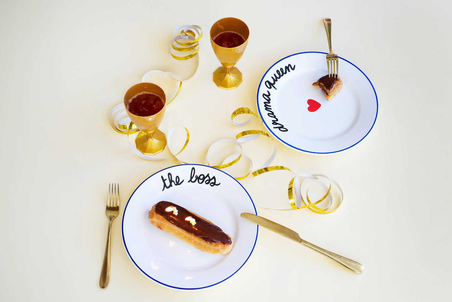 Plate THE FAMILY HAS A BLAST - The Boss