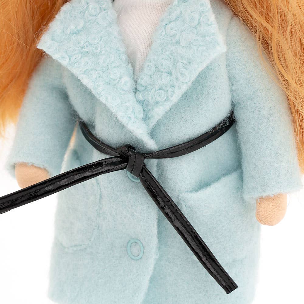 Poupée Sunny en manteau menthe - 32 cm