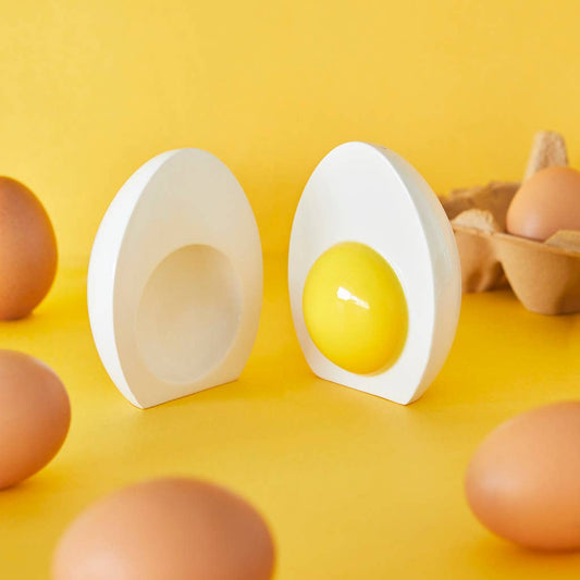 Salt and pepper, egg