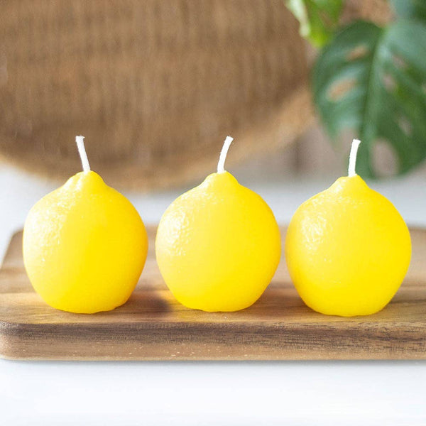 Set of 3 lemon-shaped candles