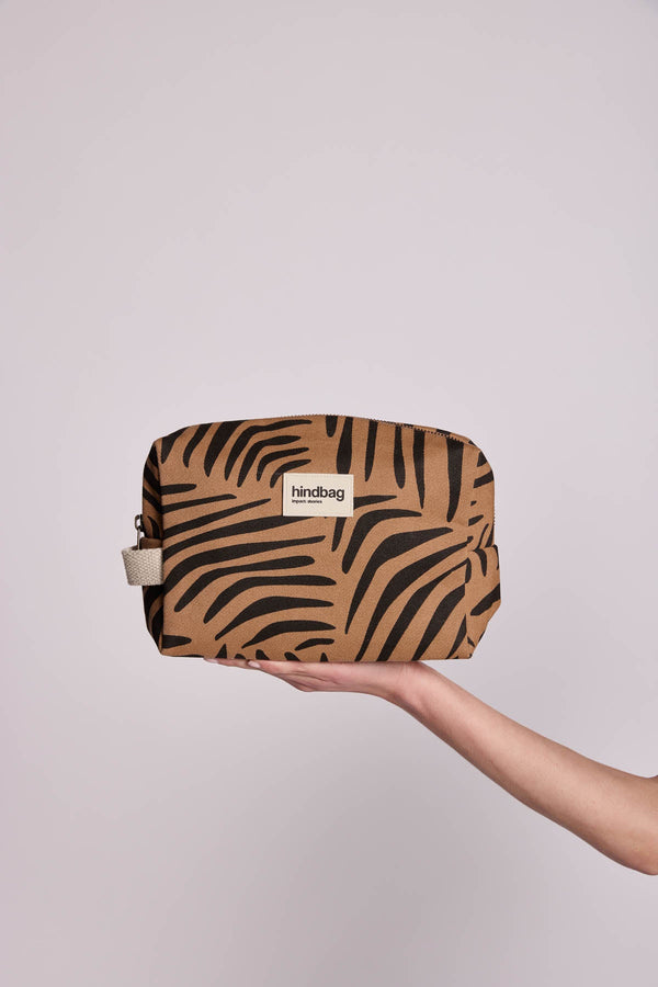 Léon Zebra cinnamon wash bag