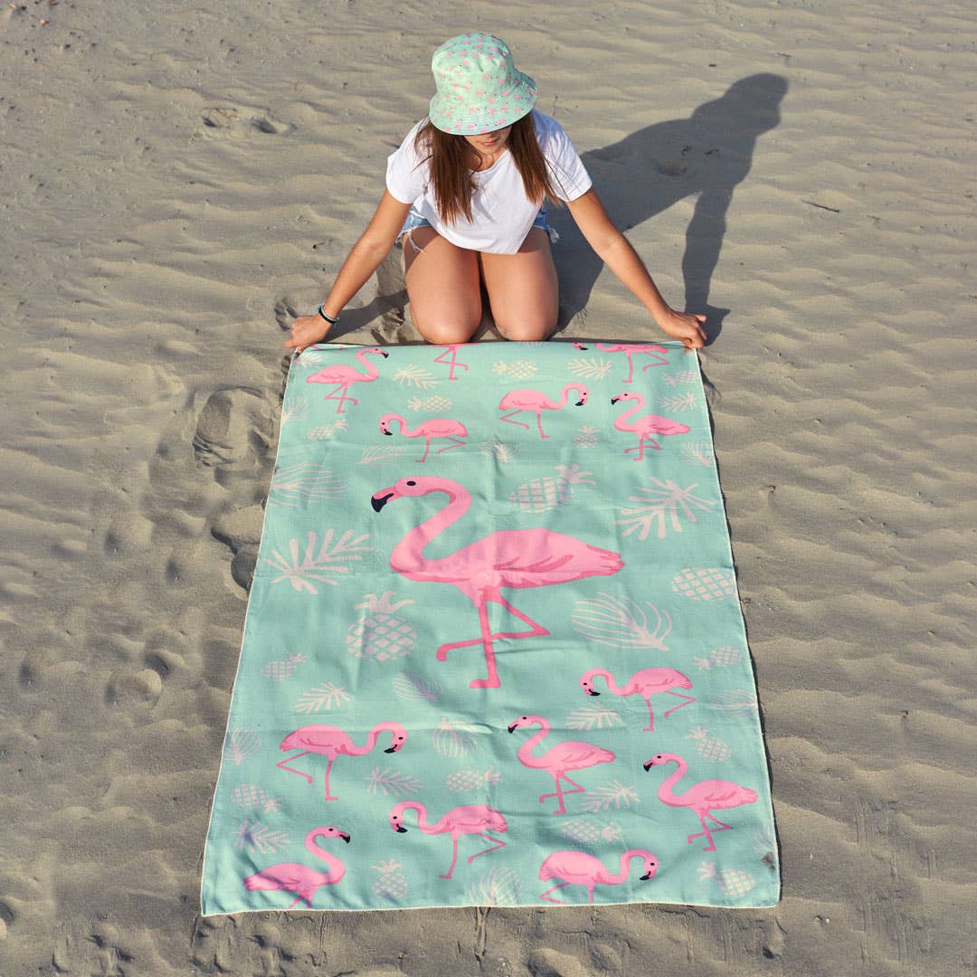 Lightweight and absorbent beach towel FLAMINGOS 100 x 160 cm