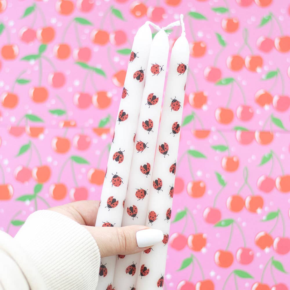 Set of 3 ladybug-print cone candles for Valentine's Day