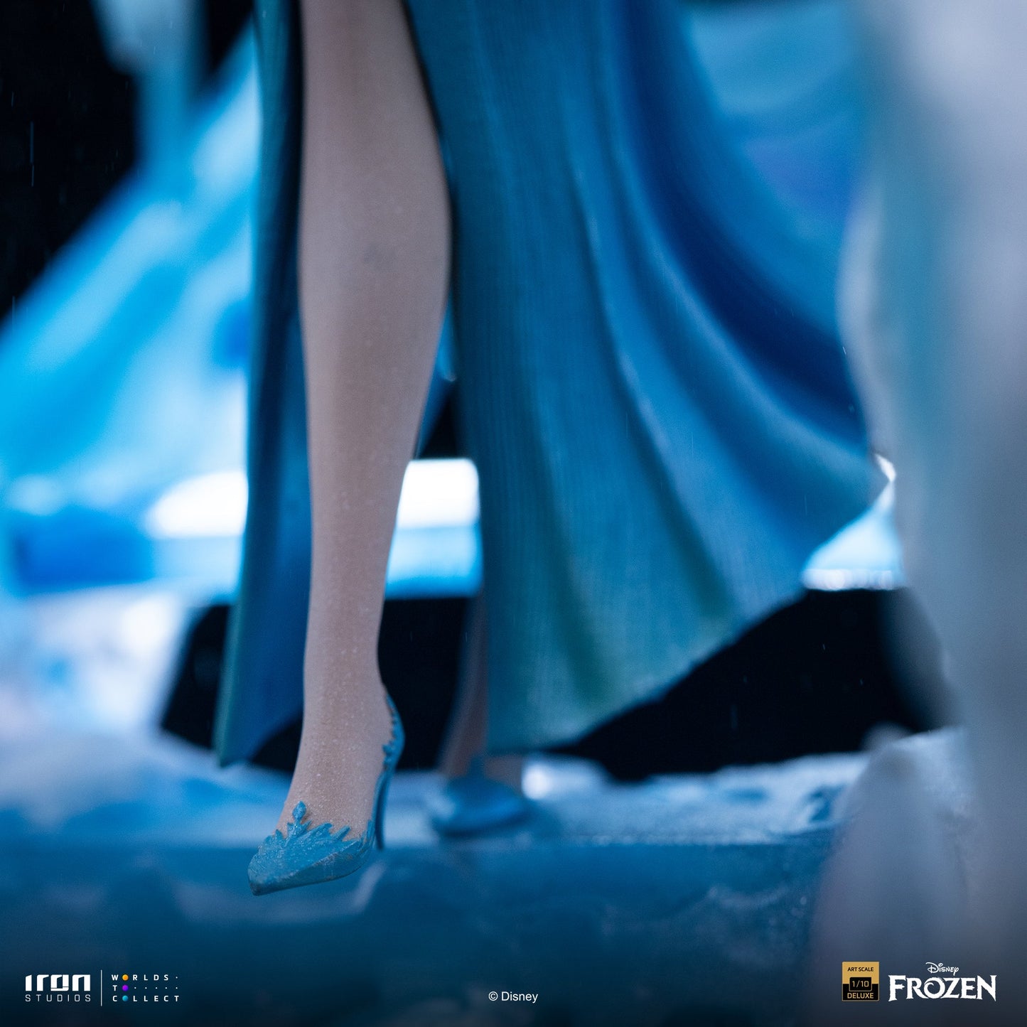 Pre-Order - Elsa Deluxe Statue – Frozen – Art Scale 1/10 – Iron Studios