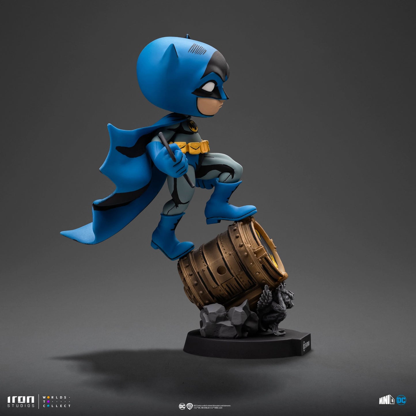Batman (Blue Version) Statue - DC Comics - Minico - Iron Studios
