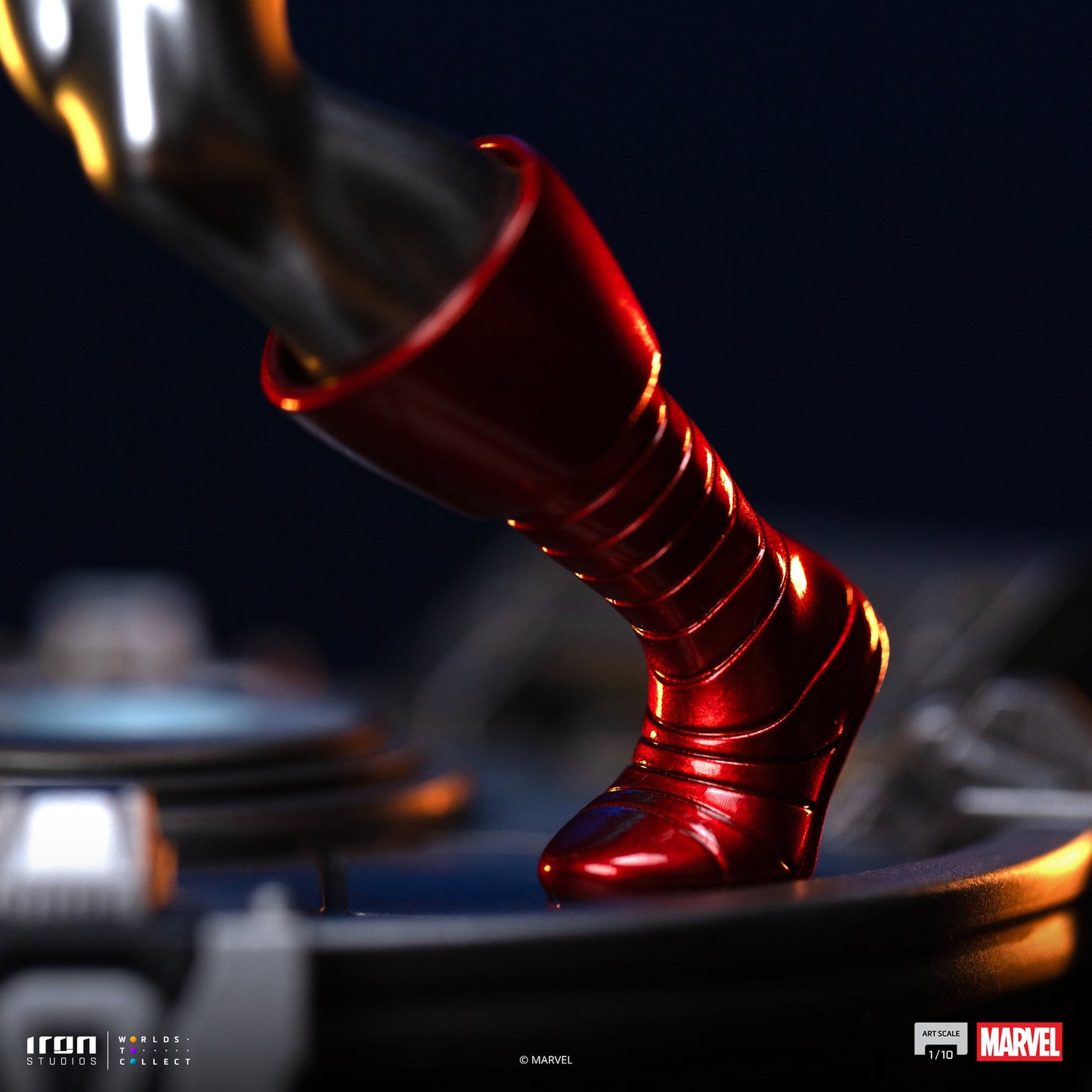 Iron Man Red & Chrome Statue - Marvel Comics - Art Scale 1/10 - Iron Studios