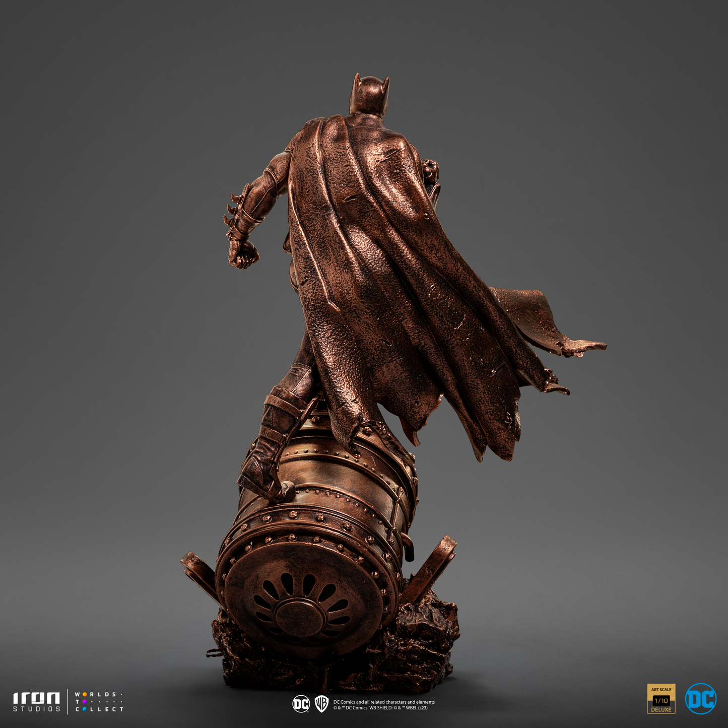 Batman Deluxe Statue (Bronze Version) - DC Comics - Art Scale 1/10 - Iron Studios