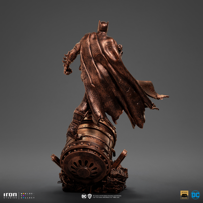 Batman Deluxe Statue (Bronze Version) - DC Comics - Art Scale 1/10 - Iron Studios