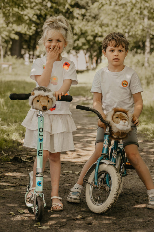 Hedgehog head accessory for children's bicycle or scooter