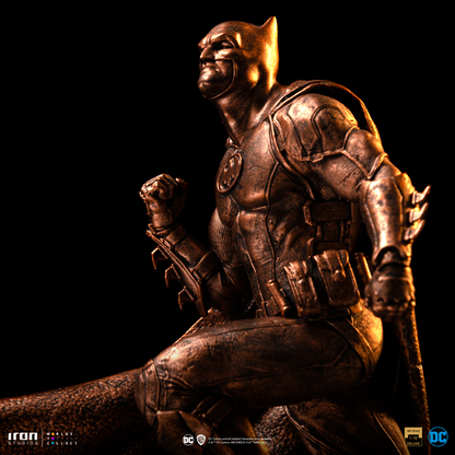 Batman Deluxe Statue (Bronze Version) - DC Comics - Art Scale 1/10 - Iron Studios
