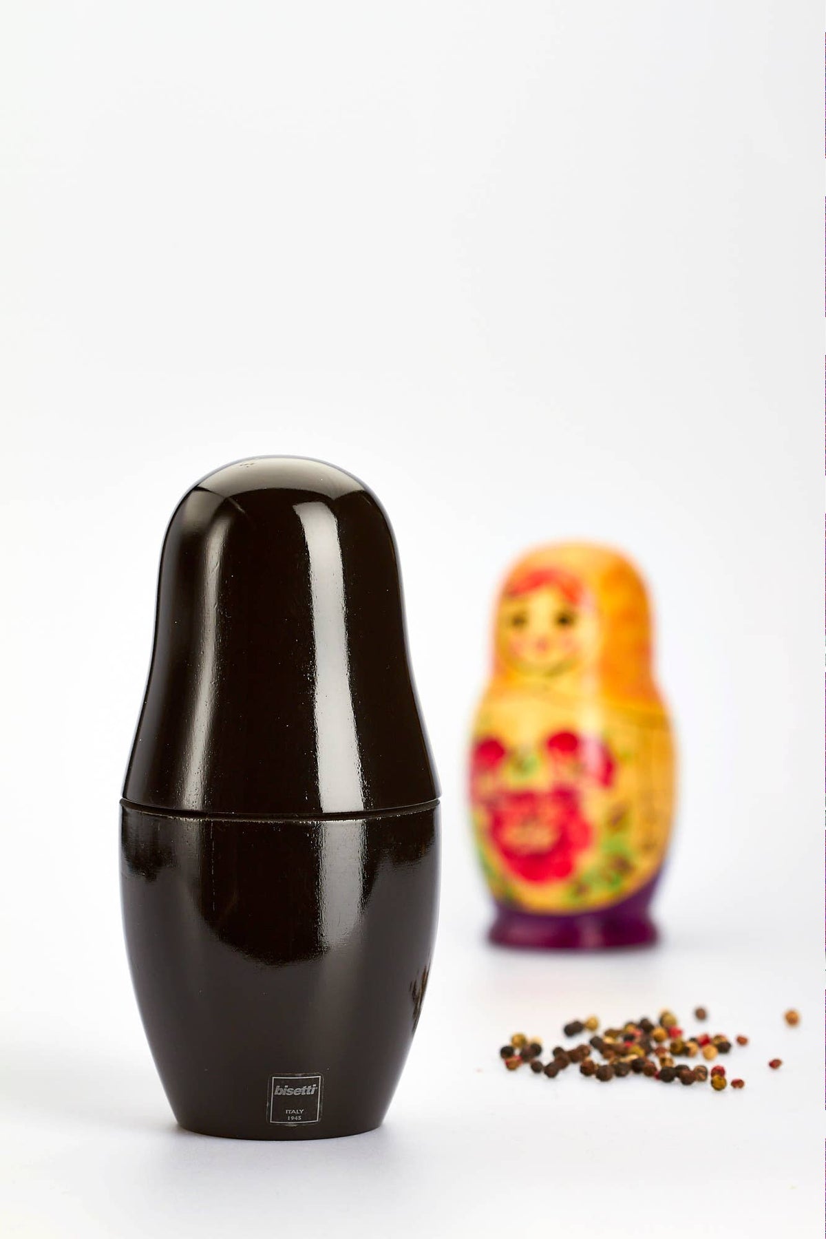 "Matryoshka" spice mill in glossy black lacquered beech