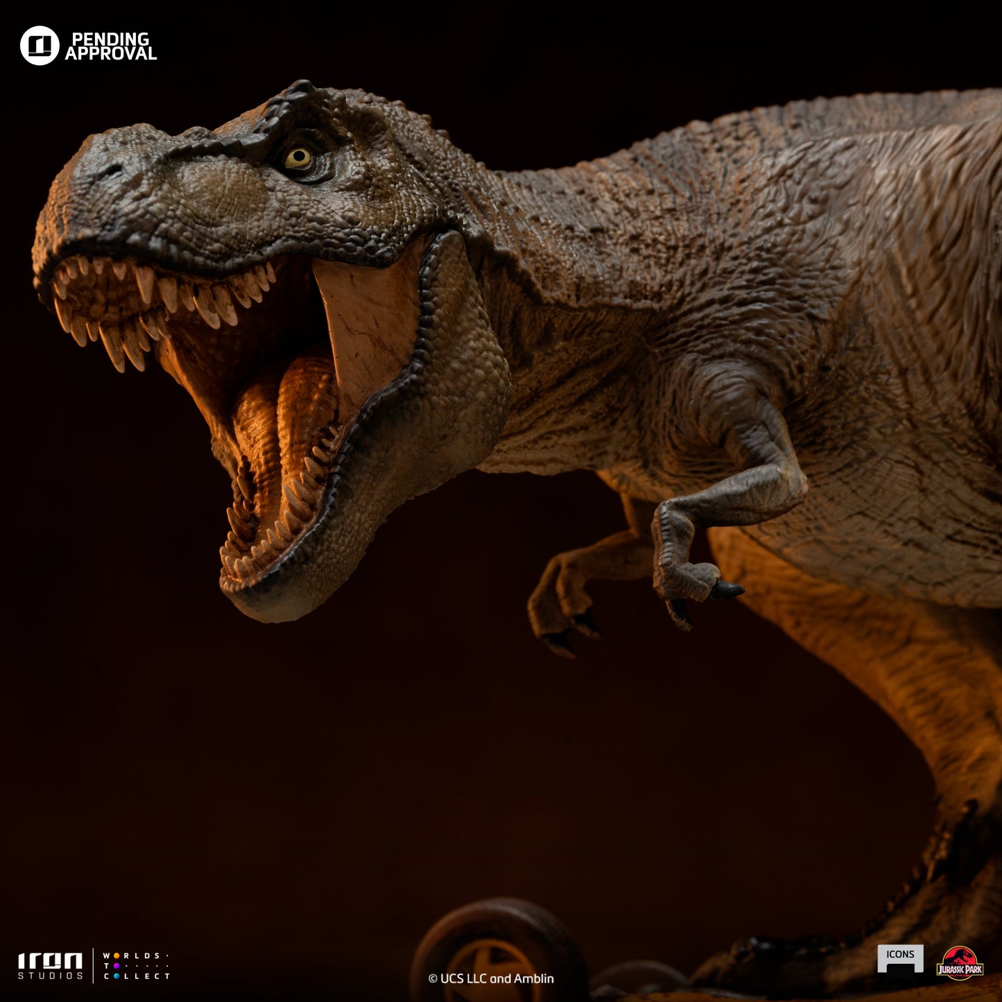 Pre-Order - T-Rex Attack Statue - Jurassic Park - Icons - Iron Studios
