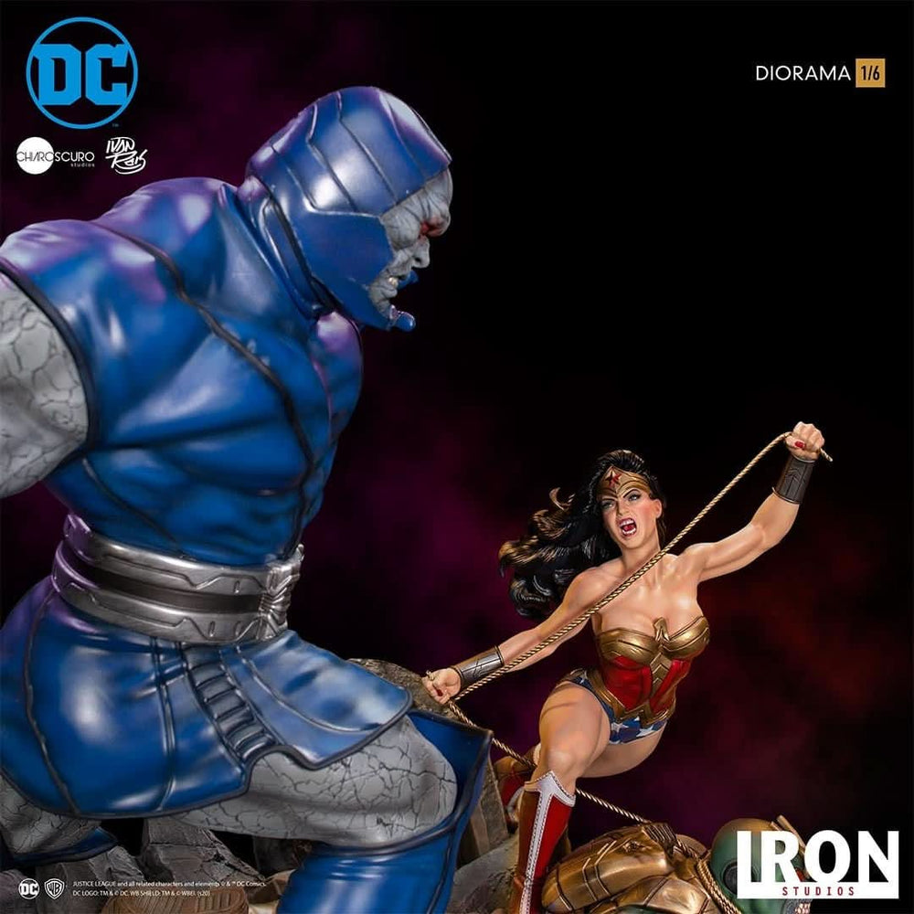 Wonder Woman vs Darkseid Statue by Ivan Reis - DC Comics - 1/6 Diorama
