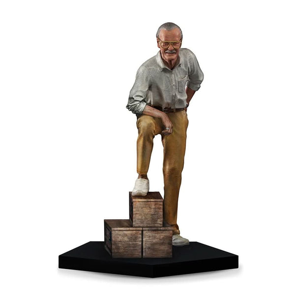 Stan Lee Statue - Art Scale 1/10 - Marvel