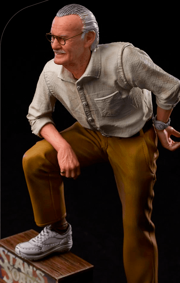 Stan Lee Statue - Art Scale 1/10 - Marvel
