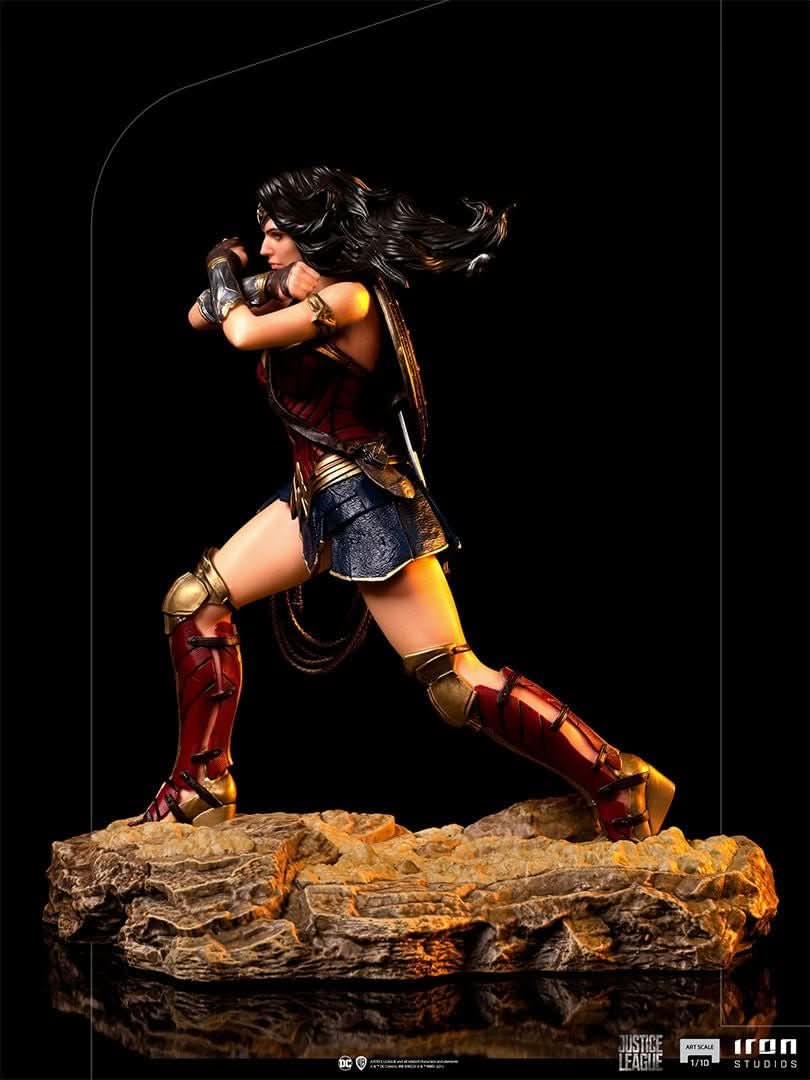 Wonder Woman Statue - Zack Snyder's Justice League - BDS Art Scale 1/10 - Iron Studios
