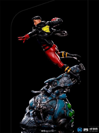 Superboy Statue - DC Comics - Art Scale 1/10 - Iron Studios