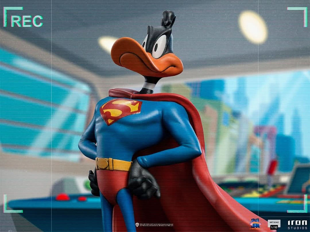 Daffy Duck Superman Statue - Space Jam: A New Legacy - Art Scale 1/10