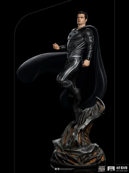 Superman Black Suit Statue - Zack Snyder's Justice League - Legacy Replica 1/4 - Iron Studios