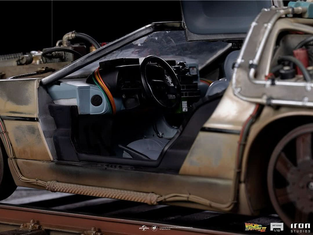Delorean Statue - Back to the Future III - Art Scale 1/10