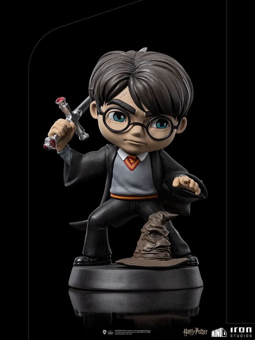 Figurine Harry Potter with Sword of Gryffindor - Harry Potter - Mini Co.