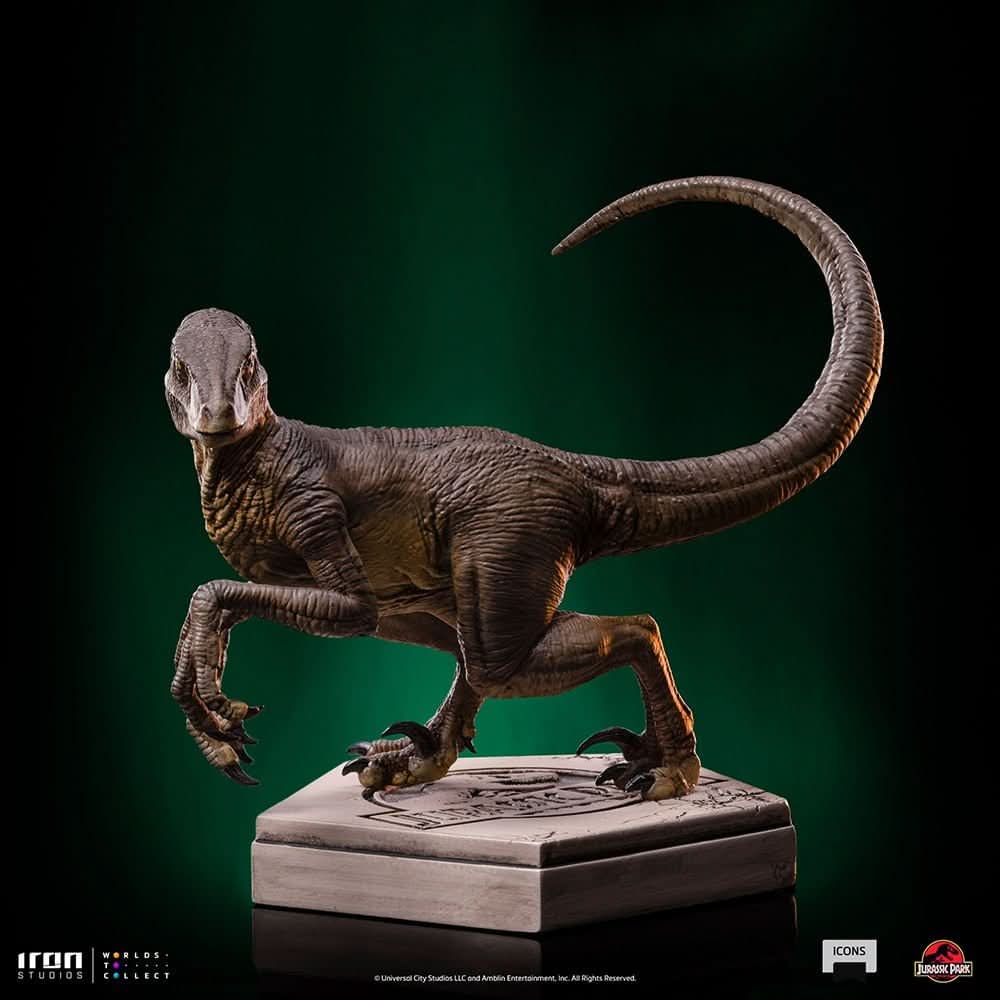 Velociraptor Statue C - Jurassic Park - Icons - Iron Studios