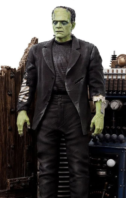 Frankenstein's Monster Deluxe Statue - Universal Monsters - Art Scale 1/10 - Iron Studios