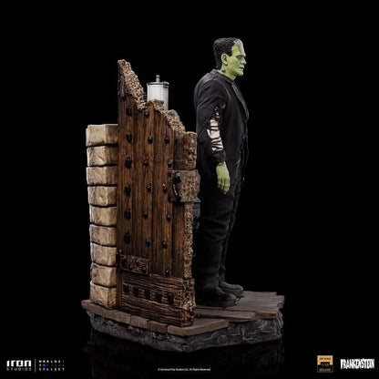 Frankenstein's Monster Deluxe Statue - Universal Monsters - Art Scale 1/10 - Iron Studios