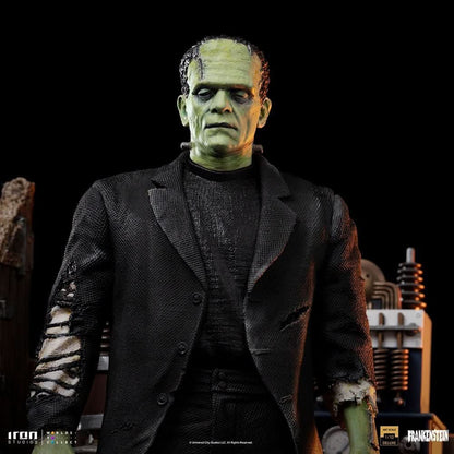 Frankenstein's Monster Deluxe Statue - Universal Monsters - Art Scale 1/10 - Iron Studios