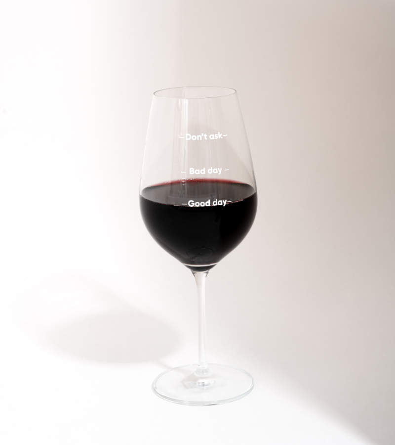 Wine glass to show your mood