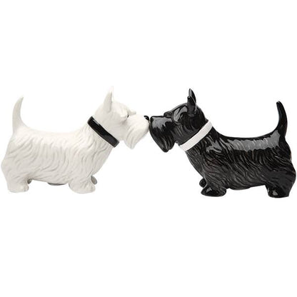 Sel et poivre Scottish Terrier