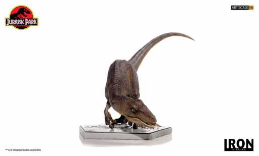 Crouching Velociraptor Statue - Jurassic Park - Art Scale 1/10 - Iron Studios
