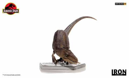 Crouching Velociraptor Statue - Jurassic Park - Art Scale 1/10 - Iron Studios