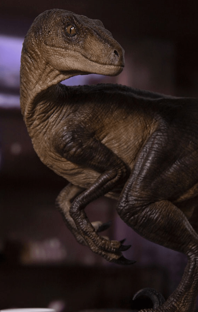 Velociraptors Statue in Kitchen Diorama - Jurassic Park - Art Scale 1/10 - Iron Studios