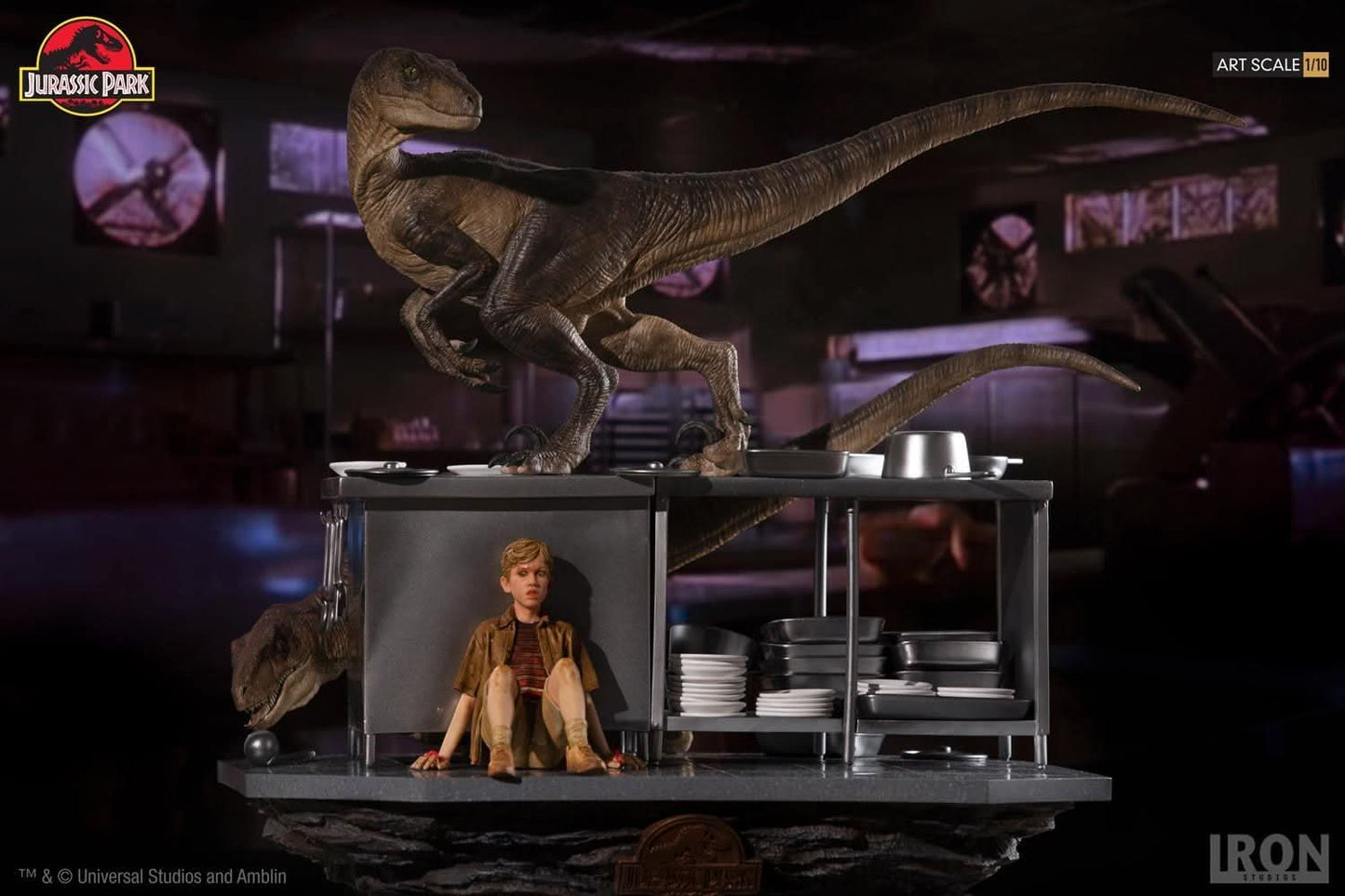 Velociraptors Statue in Kitchen Diorama - Jurassic Park - Art Scale 1/10 - Iron Studios