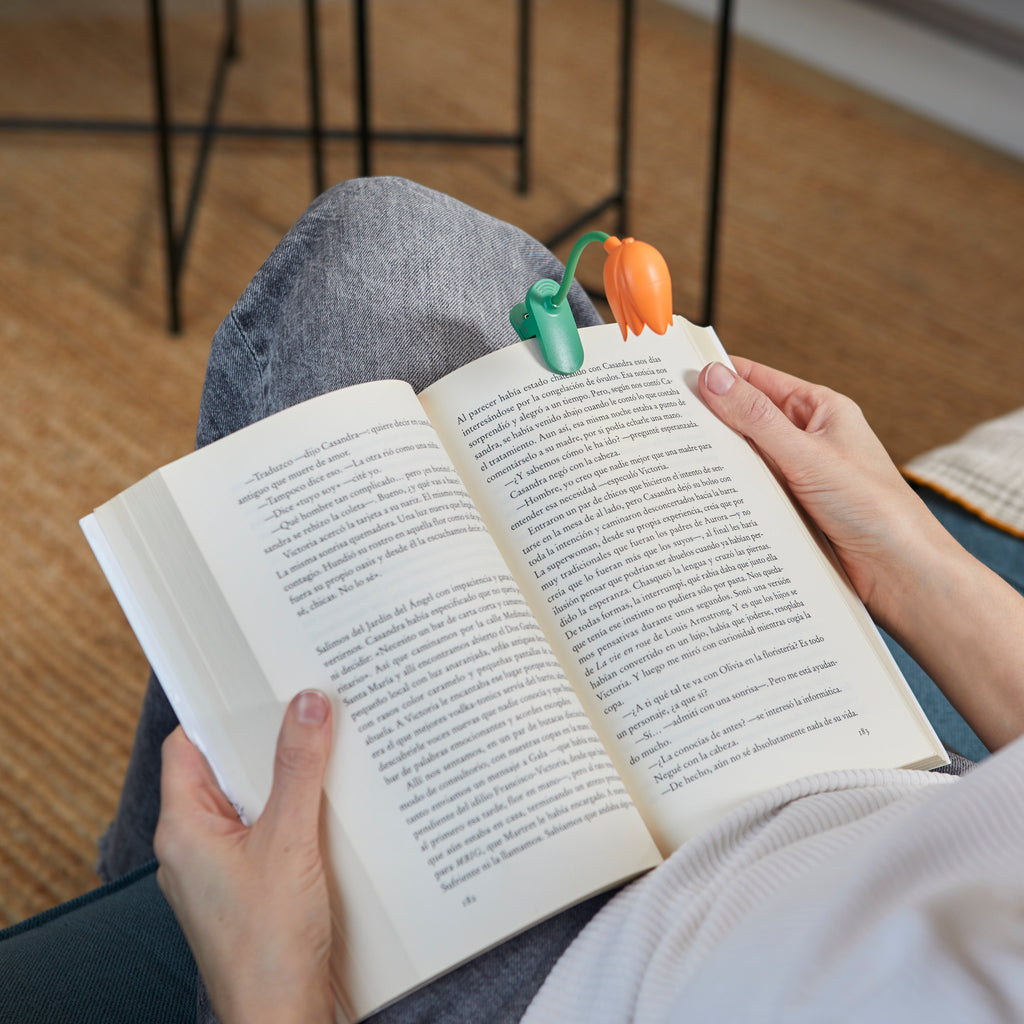 Tulip Reading Light