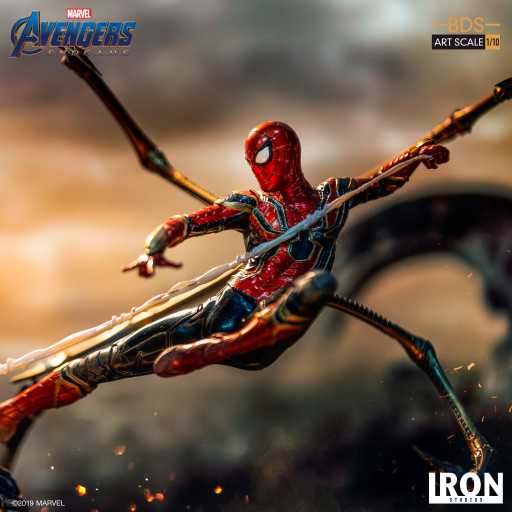 Iron Spider Vs Outrider Statue - Avengers: Endgame - Art Scale - Iron Studios