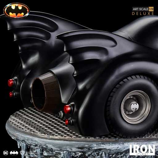Batman & Batmobile Statue (Deluxe) - Batman 1989 - Art Scale - Iron Studios