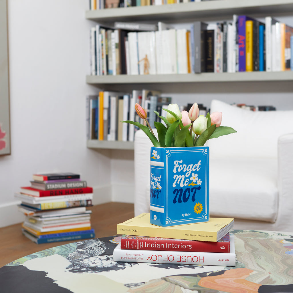 Vase Book