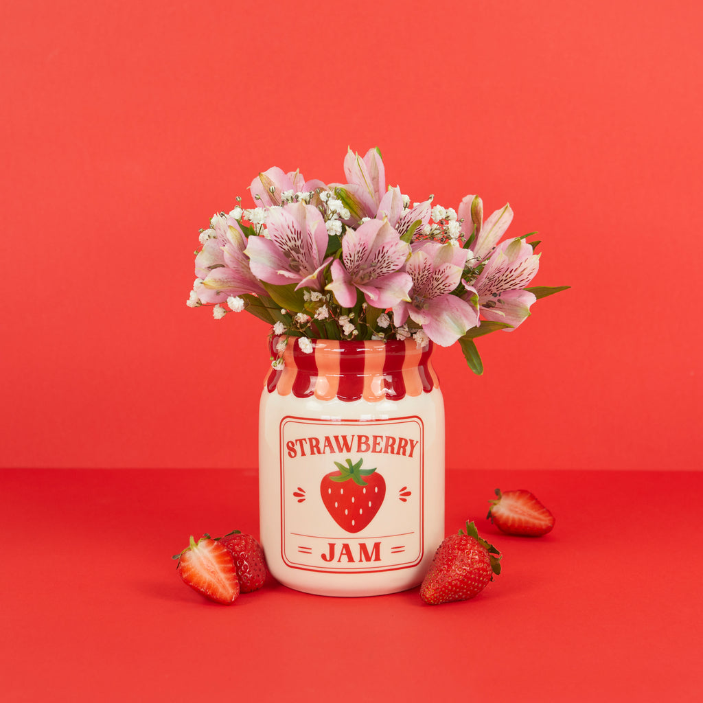 Mini vase de confiture de fraises