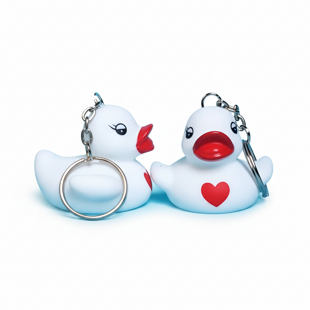 Witte eend sleutelhanger met rood hart