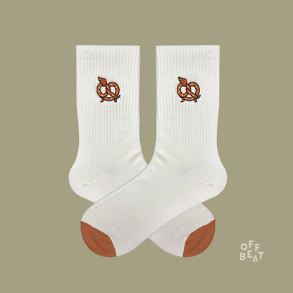 Embroidered Dachshund Pretzel Socks "Brezeldackel"