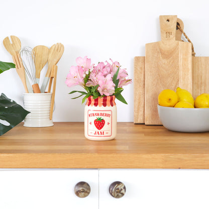 Mini vase de confiture de fraises