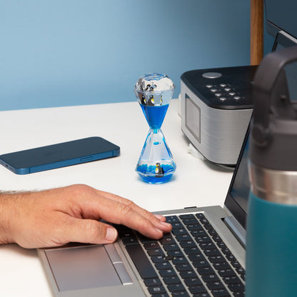 Penguin Desk Toy